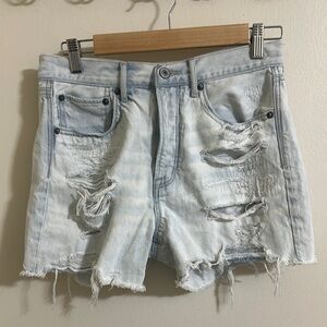 EUC American Eagle 90s boyfriend whitewash denim shorts size 6